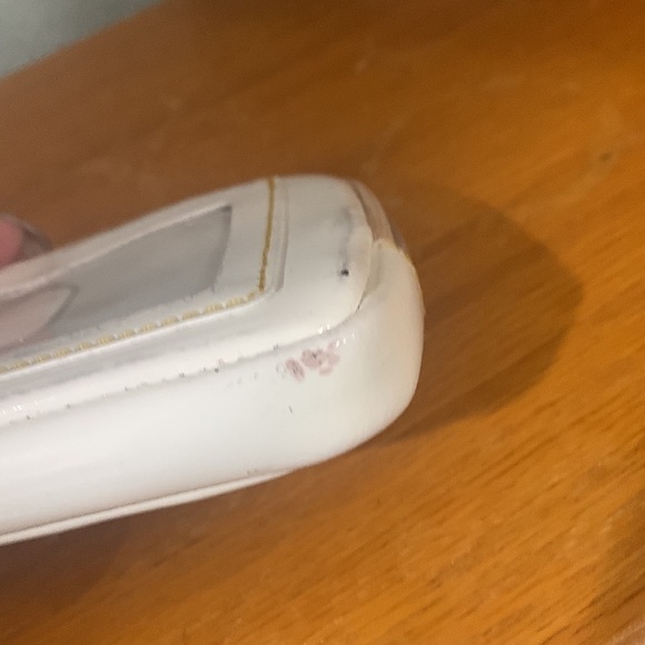 Small Dooney and Bourke wristlet - Picture 4 of 9